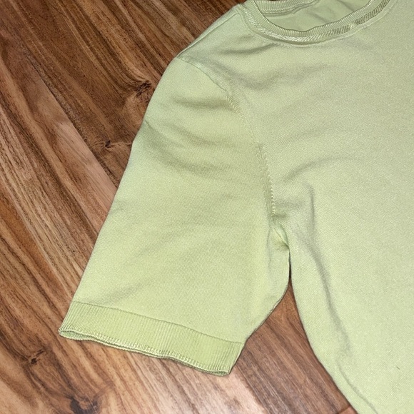 Chicos women’s large 12 sweater top Light Green Short Sleeve crew knit NWT - Picture 3 of 9
